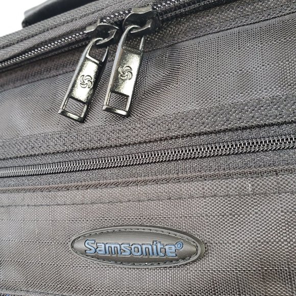 NEW Samsonite Camera Camcorder Bag 6 Pockets Dividers Shoulder Strap 809BK Black - Picture 16 of 16